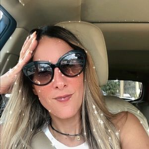 Meet your Posher, Ana